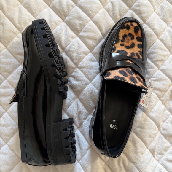 Zara Black and Leopard Print Loafers - Picture 2 of 5